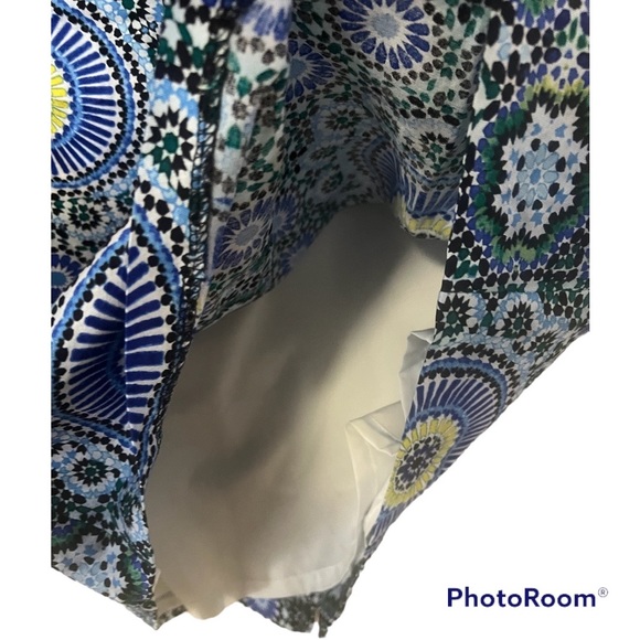 A Banana Republic colourful skirt in size 6 petite - Picture 6 of 9